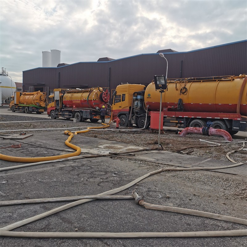 康巴什污水池清理